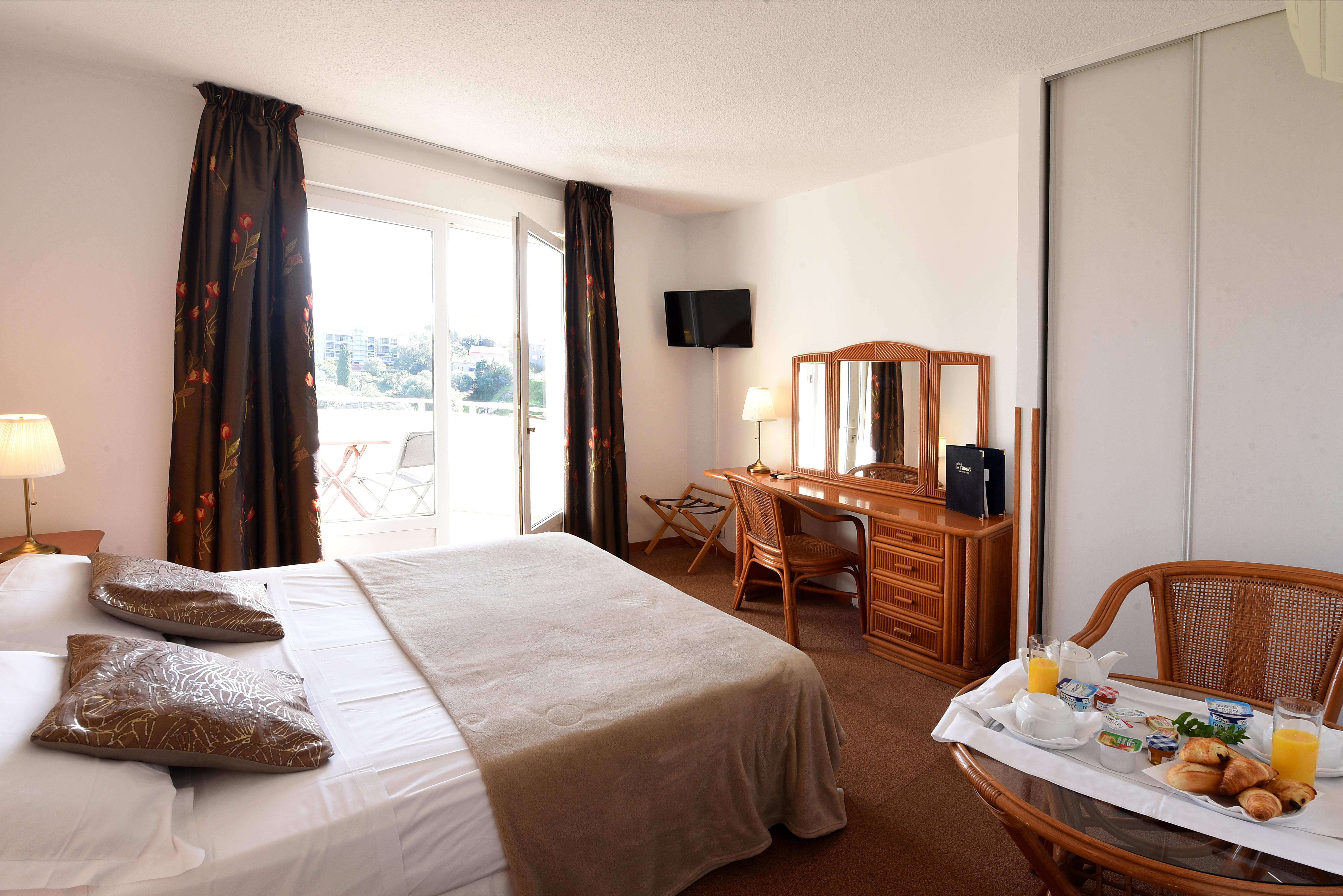 Hotel Le Tilbury Порто-Веккьо Экстерьер фото